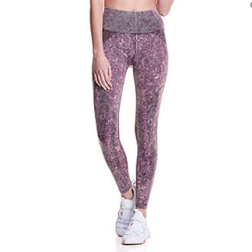 Champion Women’s Size Small Dark Berry Purple Moisture Wicking Athletic Leggings